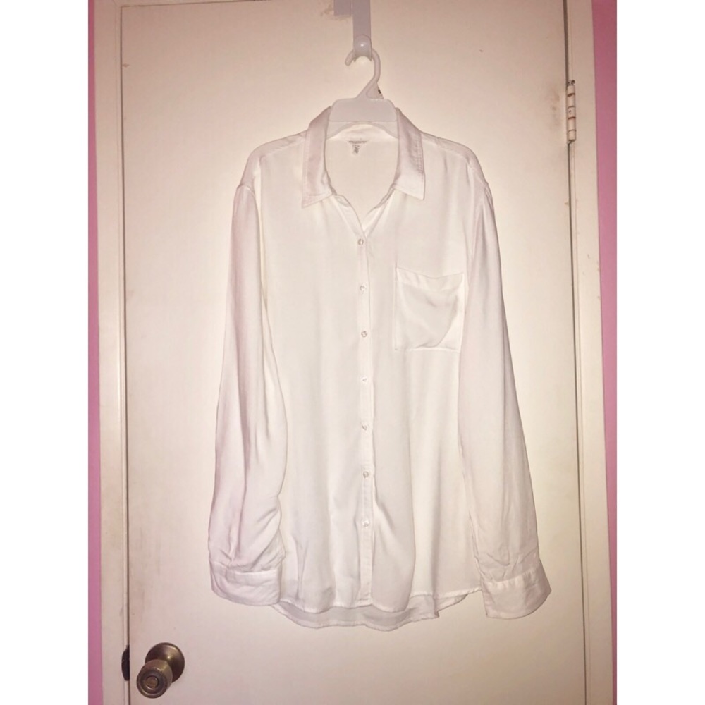WHITE BUTTON UP DRESS 💕💓